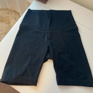 Everlane ReNew Perform Bike Shorts- XS- Black